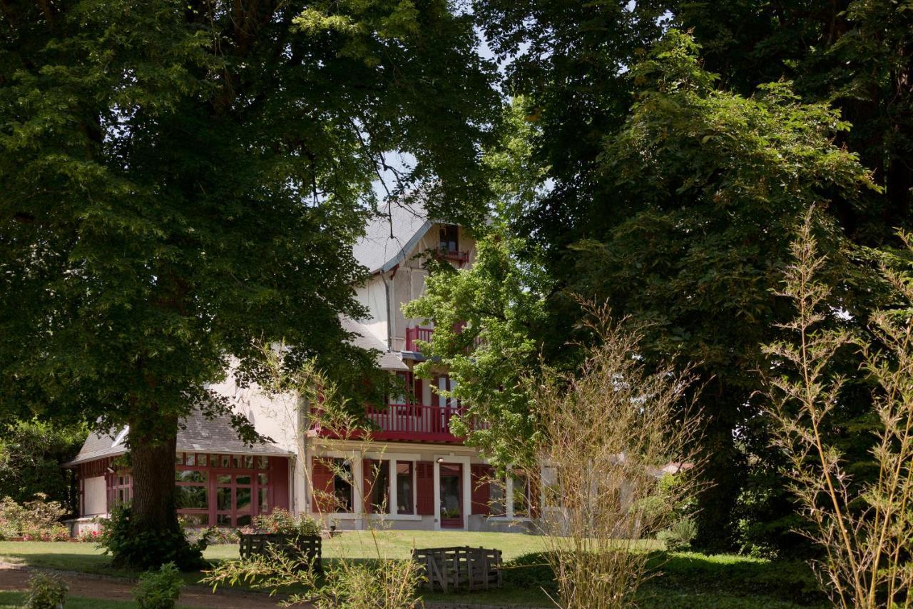 Hotel Le Monde De Charlie Bellerive-sur-Allier Exterior foto